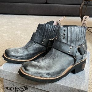 Freebird whisky black size 10